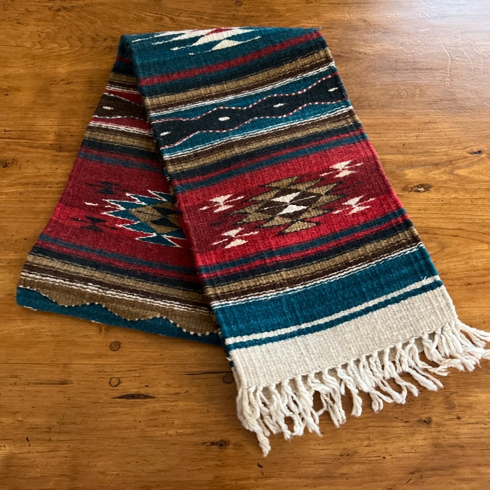 Beautiful Vintage Mexican/SW Style Table Runner 100% Wool